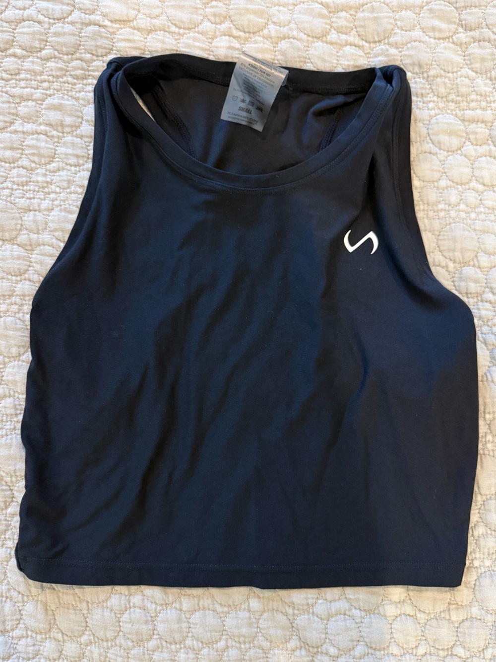 Sleek Black Crop Tank Top - Performance Women's Crop Top